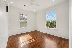 404 Avondale St, Houston, TX 77006 - Photo 20