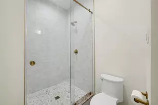 404 Avondale St, Houston, TX 77006 - Photo 22