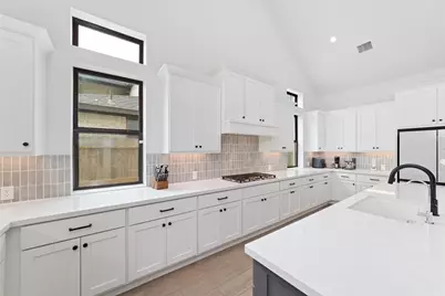 5511 Holly Hollow Lane, Fulshear, TX 77441 - Photo 20