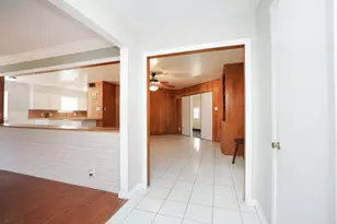 8235 Dover St, Houston, TX 77061 - Photo 4