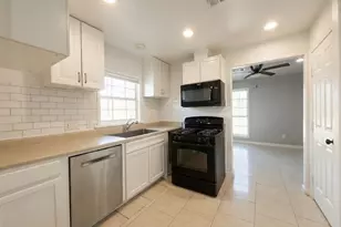 11623 Rowan Ln, Houston, TX 77072 - Photo 4