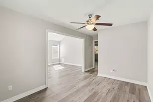 3 Flint St, Conroe, TX 77301 - Photo 12