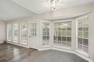 3 Flint St, Conroe, TX 77301 - Photo 8