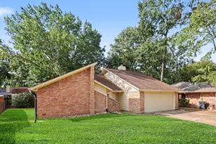 3 Flint St, Conroe, TX 77301 - Photo 2