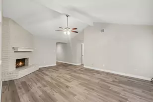 3 Flint St, Conroe, TX 77301 - Photo 4