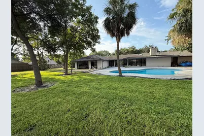 7810 Nairn Street, Houston, TX 77074 - Photo 32