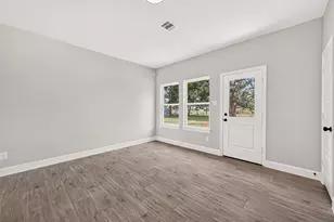 527 Oleander St, Prairie View, TX 77484 - Photo 18