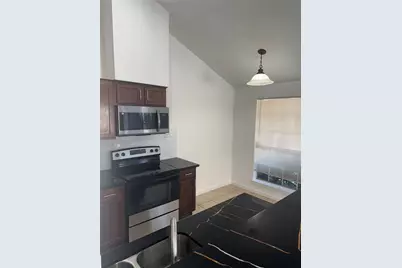 11008 Misty Summit Drive, Houston, TX 77086 - Photo 10