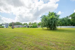 9409 Irby St, Houston, TX 77088 - Photo 8