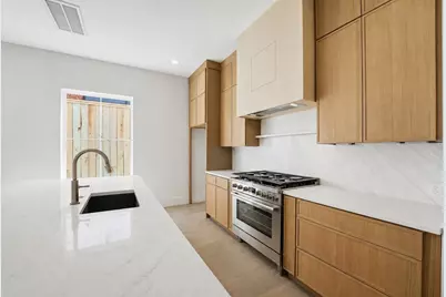 611B E 25th Street, Houston, TX 77008 - Photo 8