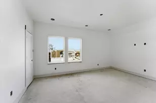 611B E 25th St, Houston, TX 77008 - Photo 32