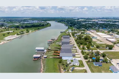 225 S Front Street, Freeport, TX 77541 - Photo 40
