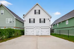 225 S Front St, Freeport, TX 77541 - Photo 2