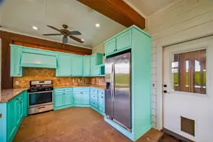 225 S Front St, Freeport, TX 77541 - Photo 36