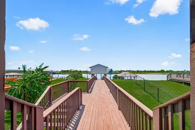 225 S Front Street, Freeport, TX 77541 - Photo 38