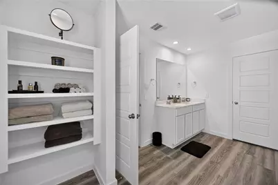 10419 Pelham Crescent Court, Houston, TX 77051 - Photo 14