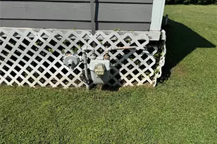 1623 Brazos St, Hempstead, TX 77445 - Photo 6