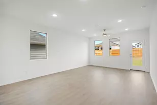 31013 Perdido Vly Ln, Huffman, TX 77336 - Photo 4