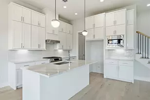 8715 Padua Ln, Houston, TX 77055 - Photo 20