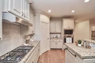 13618 Teal Bluff Ln, Houston, TX 77077 - Photo 12
