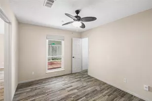 1516 Beaconshire Rd, Houston, TX 77077 - Photo 16
