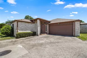 1516 Beaconshire Rd, Houston, TX 77077 - Photo 2