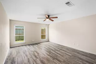 1516 Beaconshire Rd, Houston, TX 77077 - Photo 20