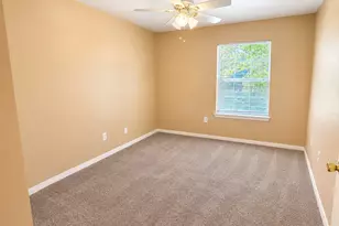 8722 Cherie Grove Cir, Houston, TX 77088 - Photo 14