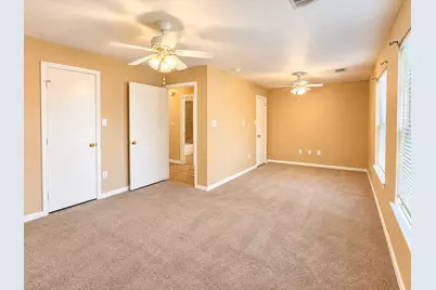 8722 Cherie Grove Circle, Houston, TX 77088 - Photo 10