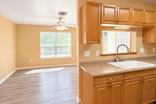 8722 Cherie Grove Cir, Houston, TX 77088 - Photo 16