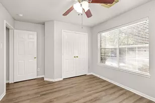 32126 Annice Ln, Pinehurst, TX 77362 - Photo 6