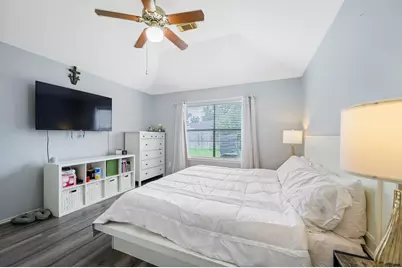 3326 Lakeland Gardens Drive, Katy, TX 77449 - Photo 16