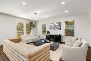 516 W 30th St, Houston, TX 77018 - Photo 10