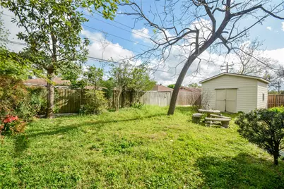 1022 Saddle Rock Drive, Houston, TX 77088 - Photo 24