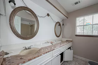 811 Loire Lane, Houston, TX 77090 - Photo 34