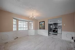 811 Loire Ln, Houston, TX 77090 - Photo 8