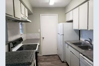 9550 Deering Drive #404, Houston, TX 77036 - Photo 2