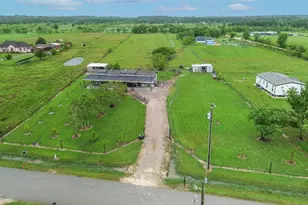 660 County Rd 3011, Dayton, TX 77535 - Photo 2