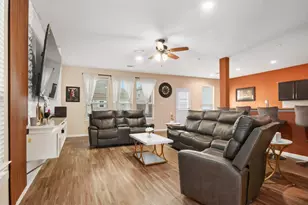 2226 Spring Hollow Dr, Baytown, TX 77521 - Photo 6
