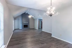 76 Hickory Oak Dr, The Woodlands, TX 77381 - Photo 8