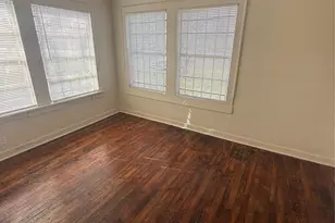 210 S Pecan Dr, Texas City, TX 77591 - Photo 8