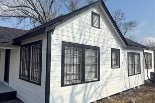 210 S Pecan Dr, Texas City, TX 77591 - Photo 20