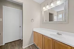 14206 Bonham Oaks Ln, Houston, TX 77047 - Photo 16