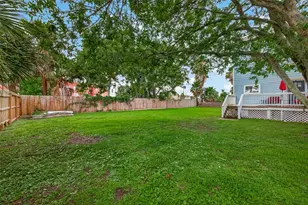 2815 Ball St, Galveston, TX 77550 - Photo 34