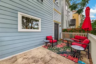 2815 Ball St, Galveston, TX 77550 - Photo 32