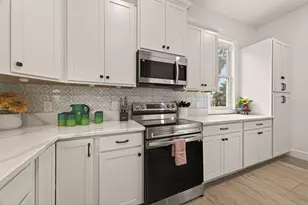 2815 Ball St, Galveston, TX 77550 - Photo 8