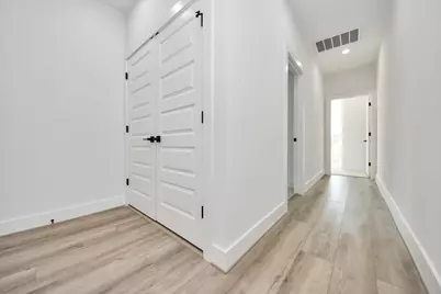 7012 Saint Augustine Street, Houston, TX 77021 - Photo 18