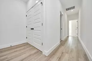 7012 St Augustine St, Houston, TX 77021 - Photo 18