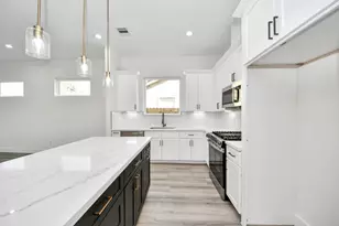 7012 St Augustine St, Houston, TX 77021 - Photo 8