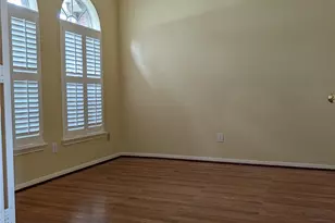 6018 Briar Hill Ct, Sugar Land, TX 77479 - Photo 10